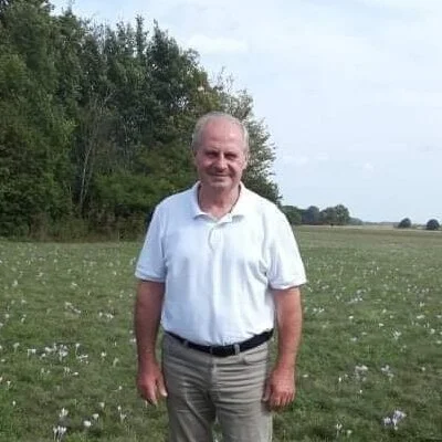 József