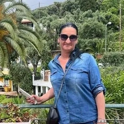 Angéla