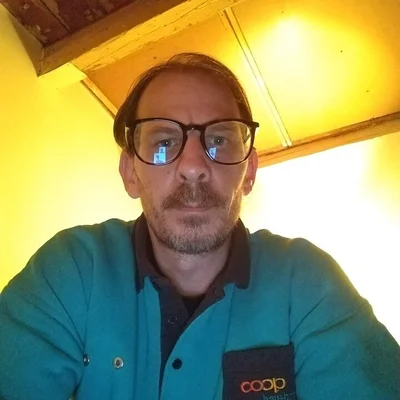 László