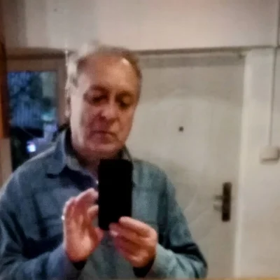 György