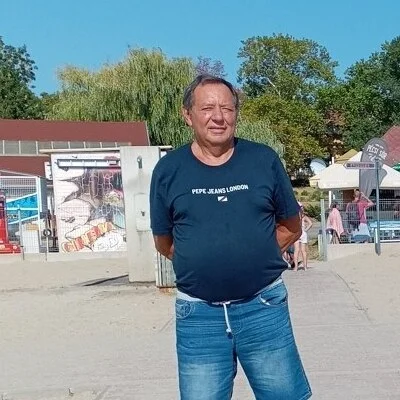 Béla