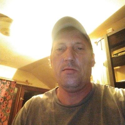 Dezso, társkereső Udvar