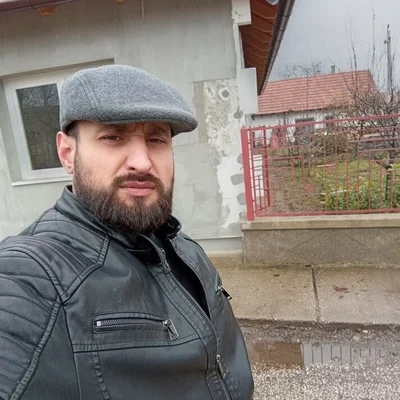 Miki, Jászárokszállás