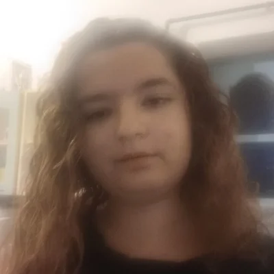 Vivi, Nemesnádudvar
