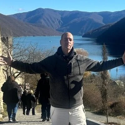 Péter