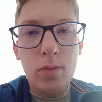 Tamás, Veresegyház