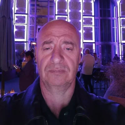 István