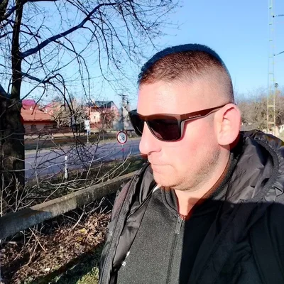 Károly