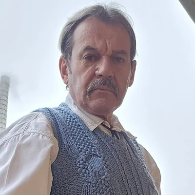 József