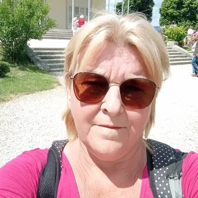 Andi, társkereső Mór