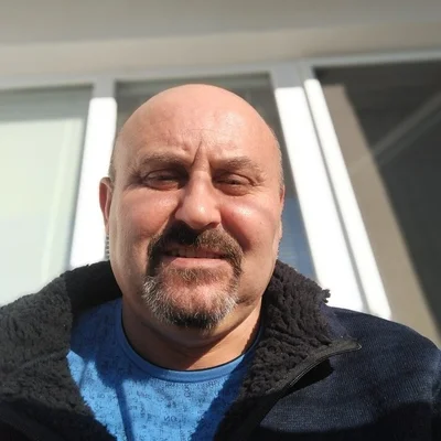 János