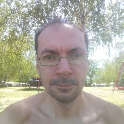 László