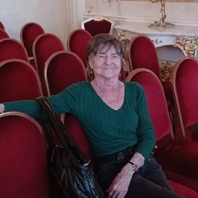 Éva