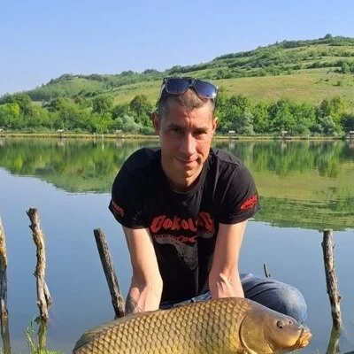 Jonathan, Kolozsvár