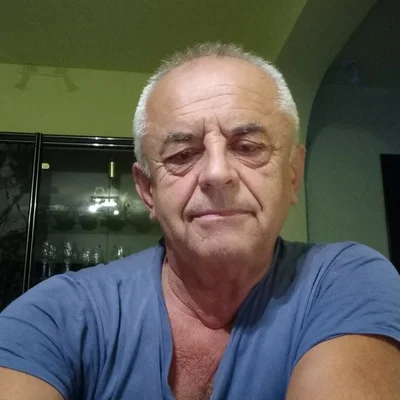 László