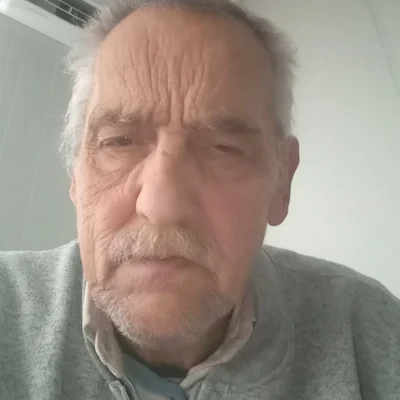 László