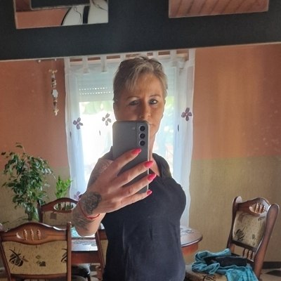 Andi, társkereső Enying