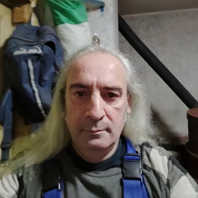 Ákos, Dunaföldvár