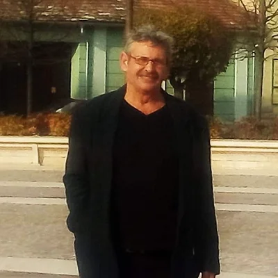József, Szolnok