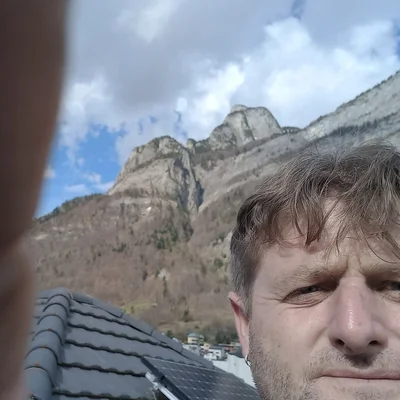 György