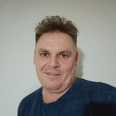 János