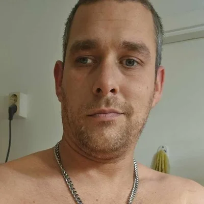 András