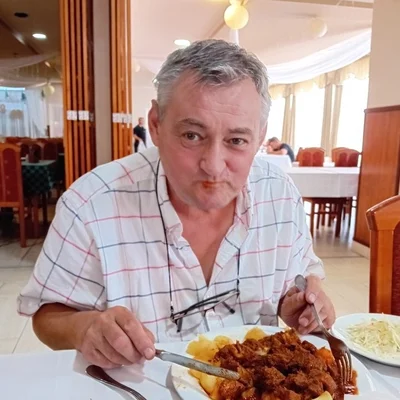 István, Jászberény
