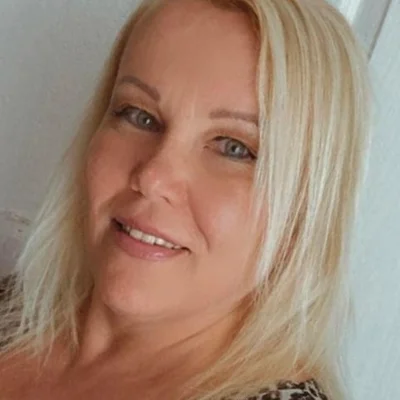 Karolina, Vác