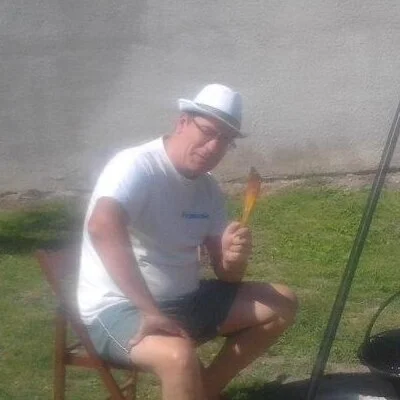 László