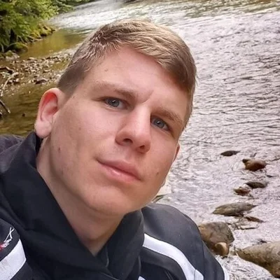 Erik, Debrecen