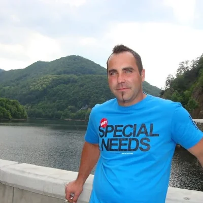 Péter