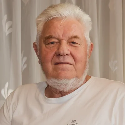 Laci, Szolnok
