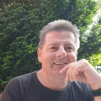 Péter