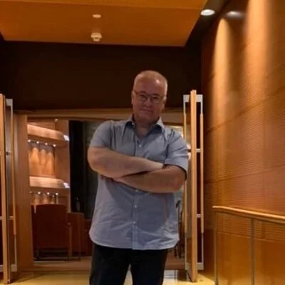 János