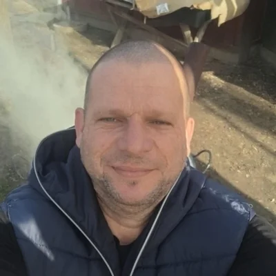 Adrián, társkereső Horgos