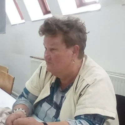 Marika, Gégény