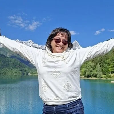 Ági