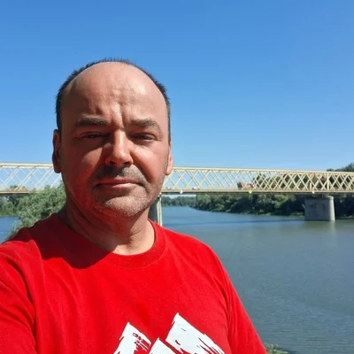 Ákos, Bogaras