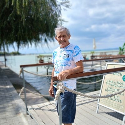 Miklós, társkereső Pécel