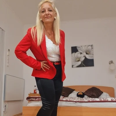 Mariann, társkereső Gyula