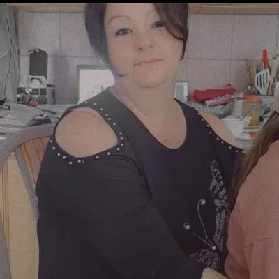 Anita, társkereső Lajoskomárom