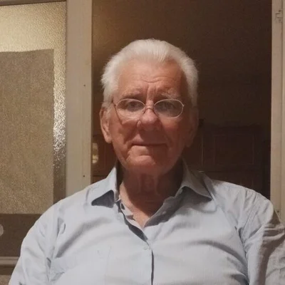 András
