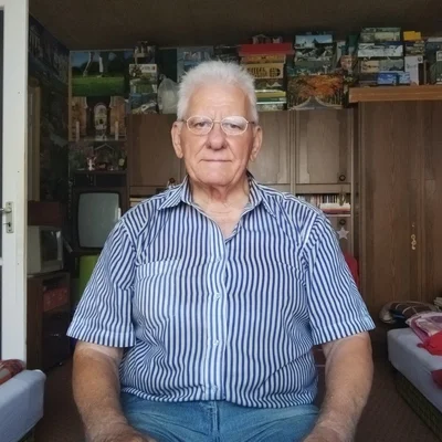 András