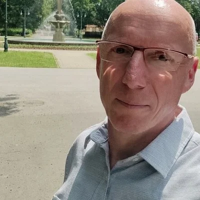 László