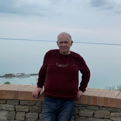 Károly