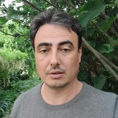 Zoli