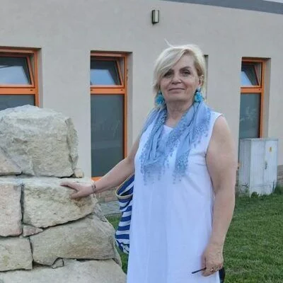 Ilike, Debrecen