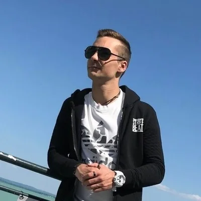 Ádám