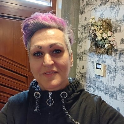 Márta, társkereső Bős