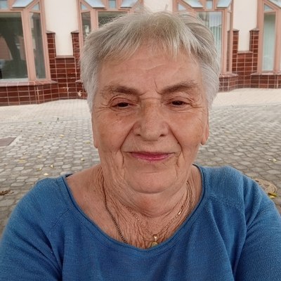 Éva, társkereső Lánycsók